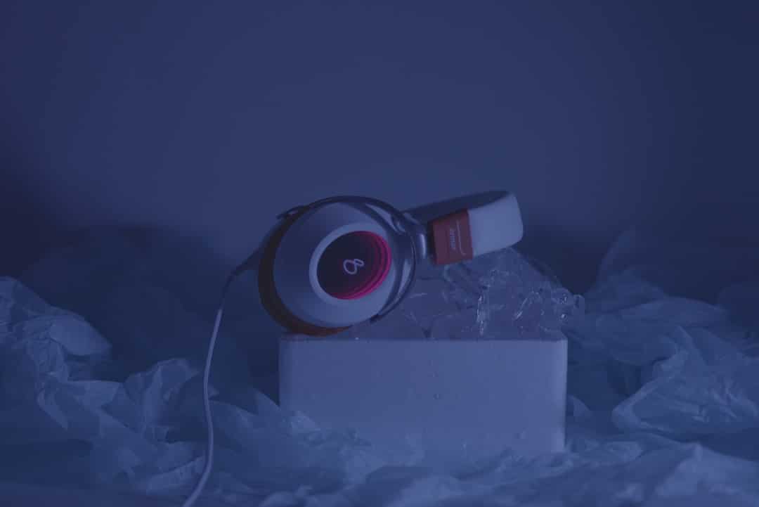 Rediscover Memories: Classic Hits Streaming App Experience